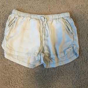 Arie light blue jogger short. Medium.